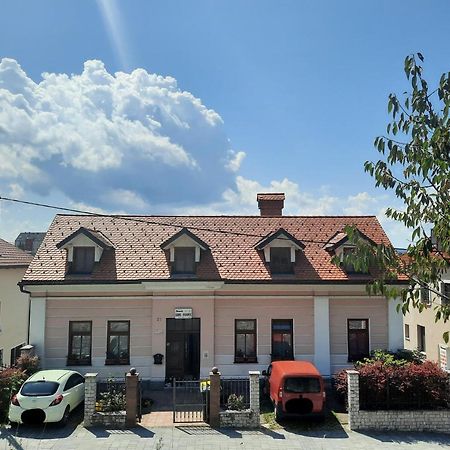 Rooms Cehovin Postojna Eksteriør bilde
