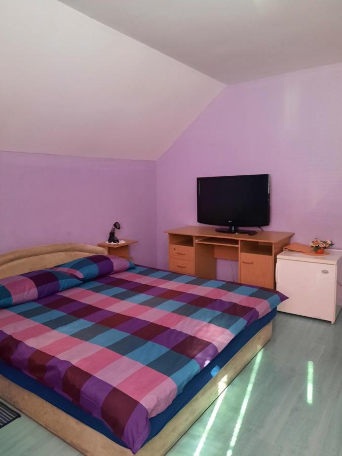 Rooms Cehovin Postojna Eksteriør bilde
