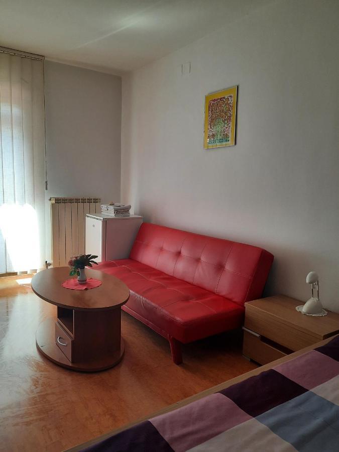 Rooms Cehovin Postojna Eksteriør bilde