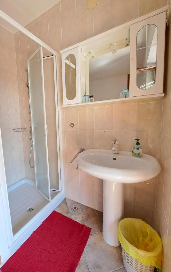 Rooms Cehovin Postojna Eksteriør bilde