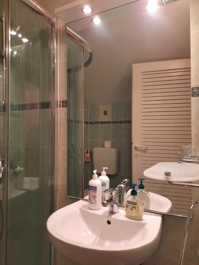 Rooms Cehovin Postojna Eksteriør bilde