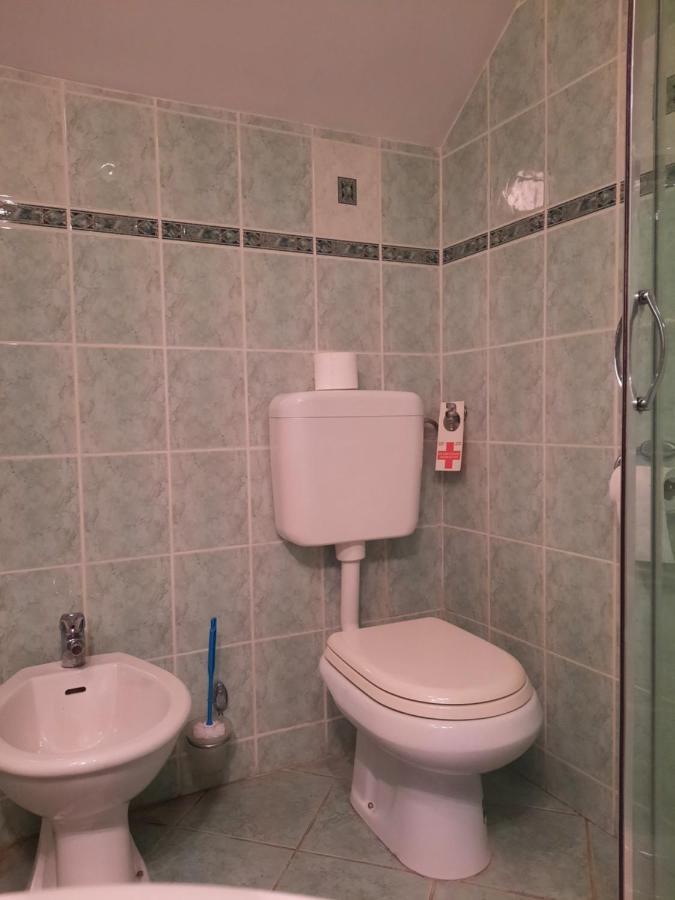 Rooms Cehovin Postojna Eksteriør bilde