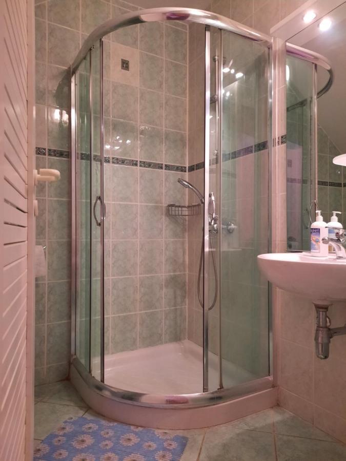 Rooms Cehovin Postojna Eksteriør bilde